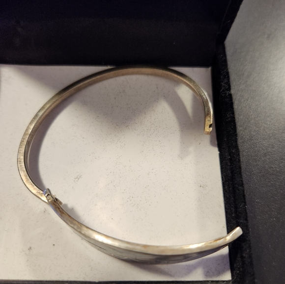 1970's MOP and Blue enamel Butterfly Alpaca Silver Hinged Bracelet - Picture 6 of 10